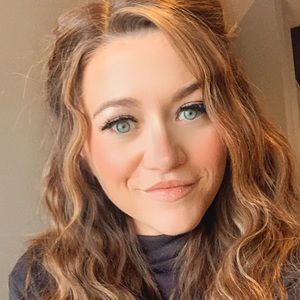 Meet your Posher, Cara